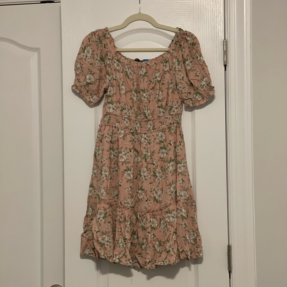 Dusty Pink Floral Puff Sleeve Dress